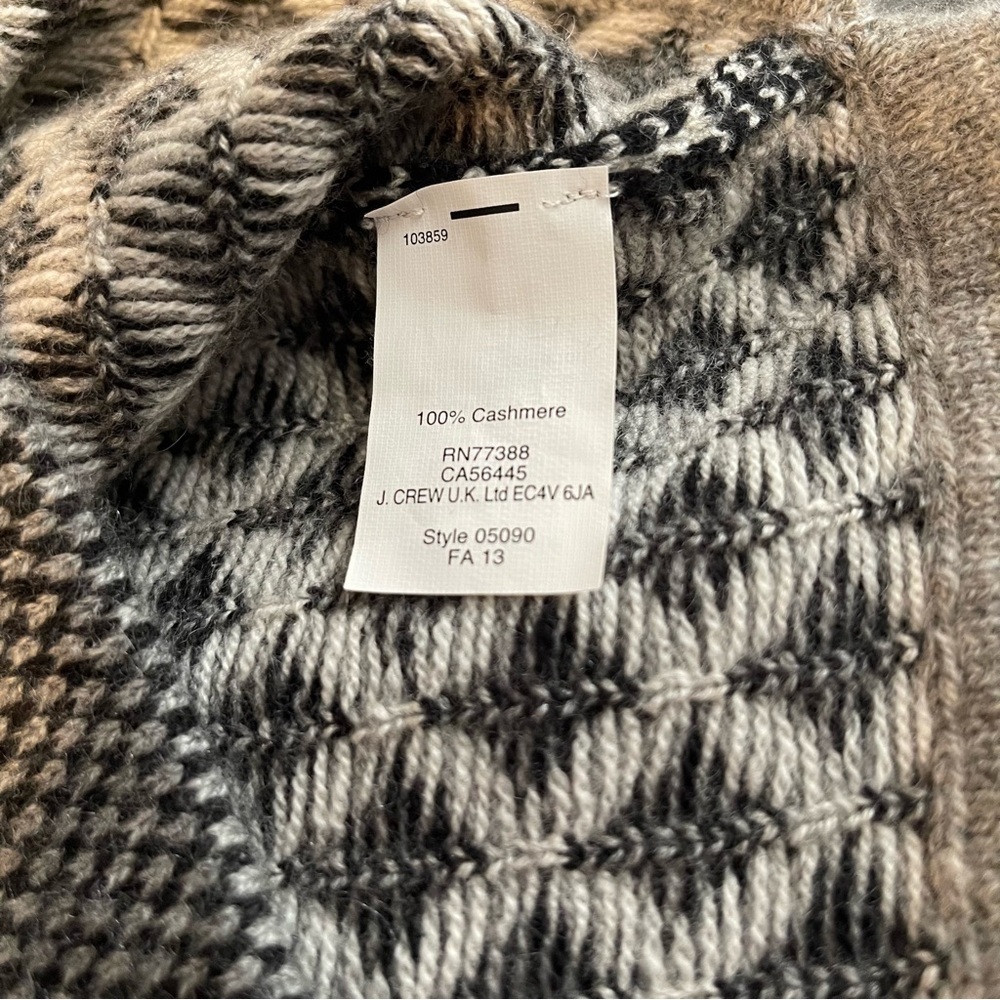 J. Crew Italian Cashmere Black And White Diamond Sweater XSmall - Picture 3 of 7